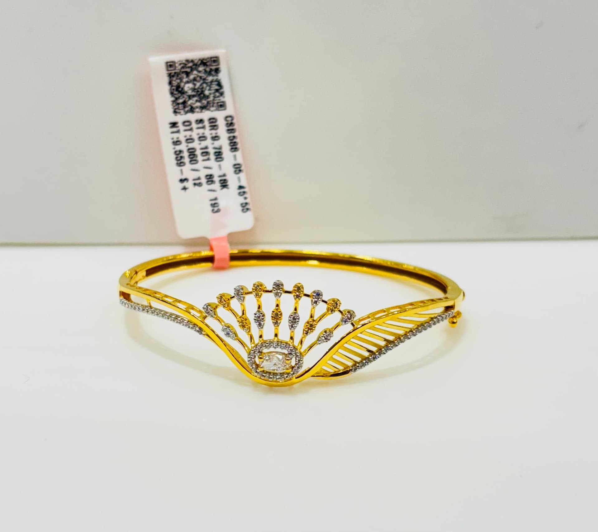 18K Fan Diamond Marquise Bangle