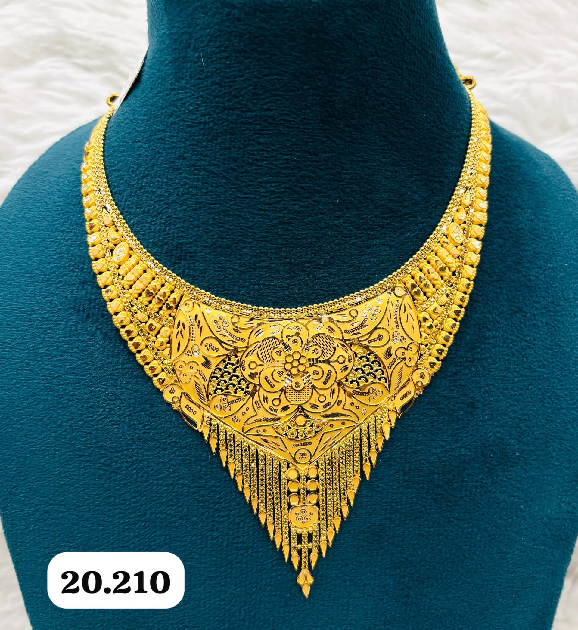Traditional Gold Necklace