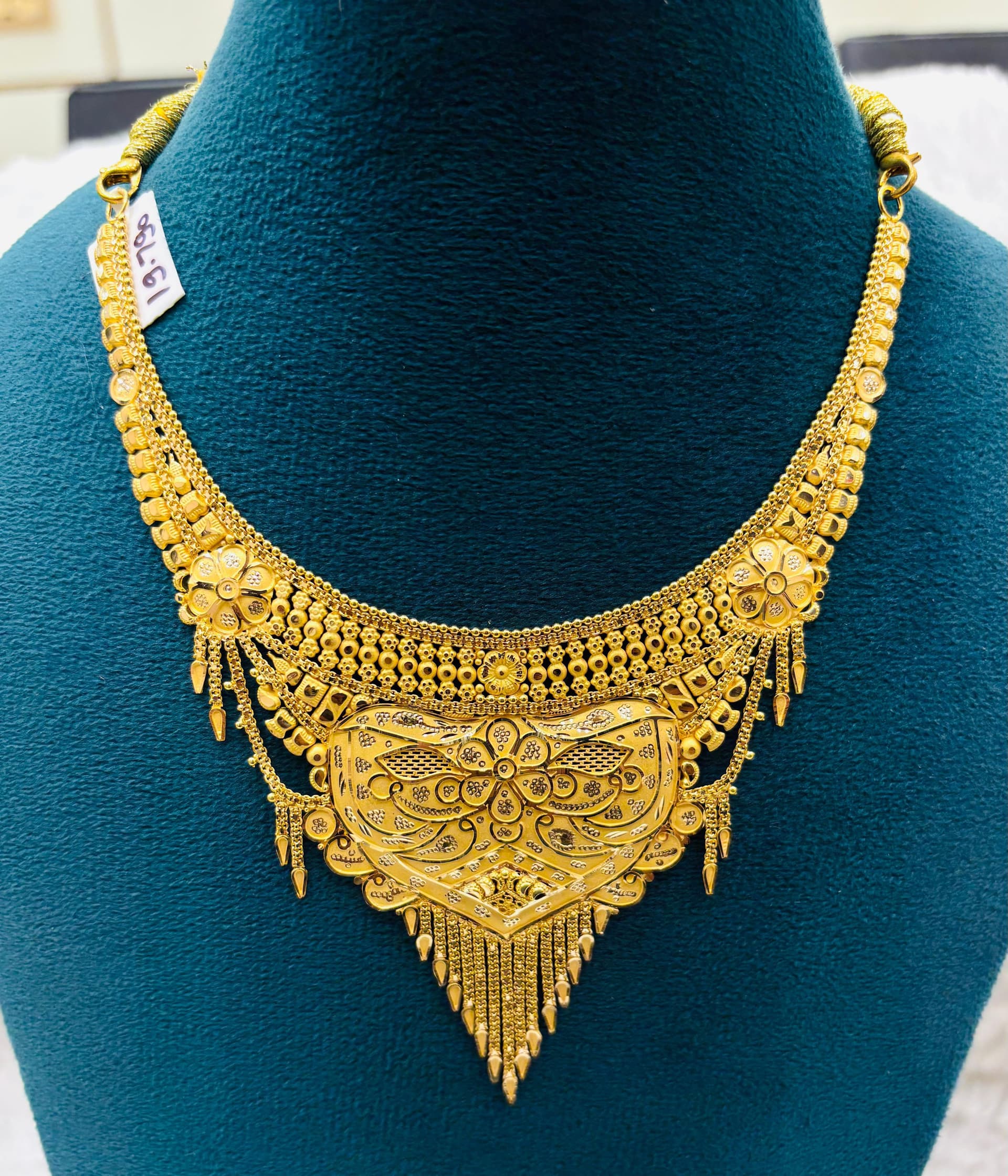 Traditional Gold Necklace