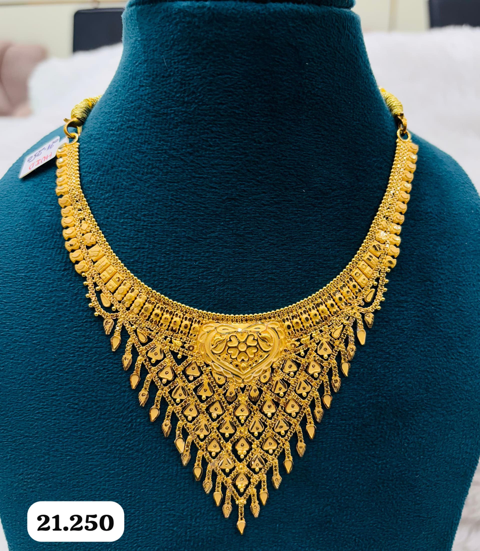 Traditional Gold Necklace