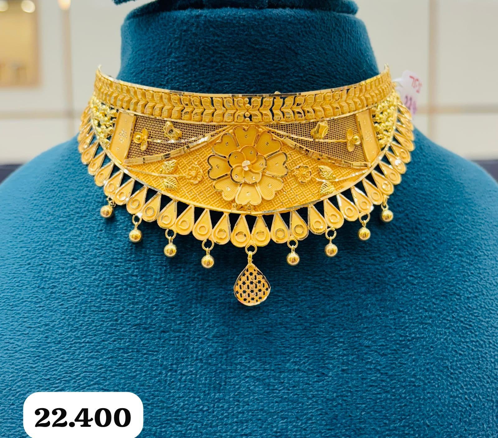 Traditional Gold Necklace