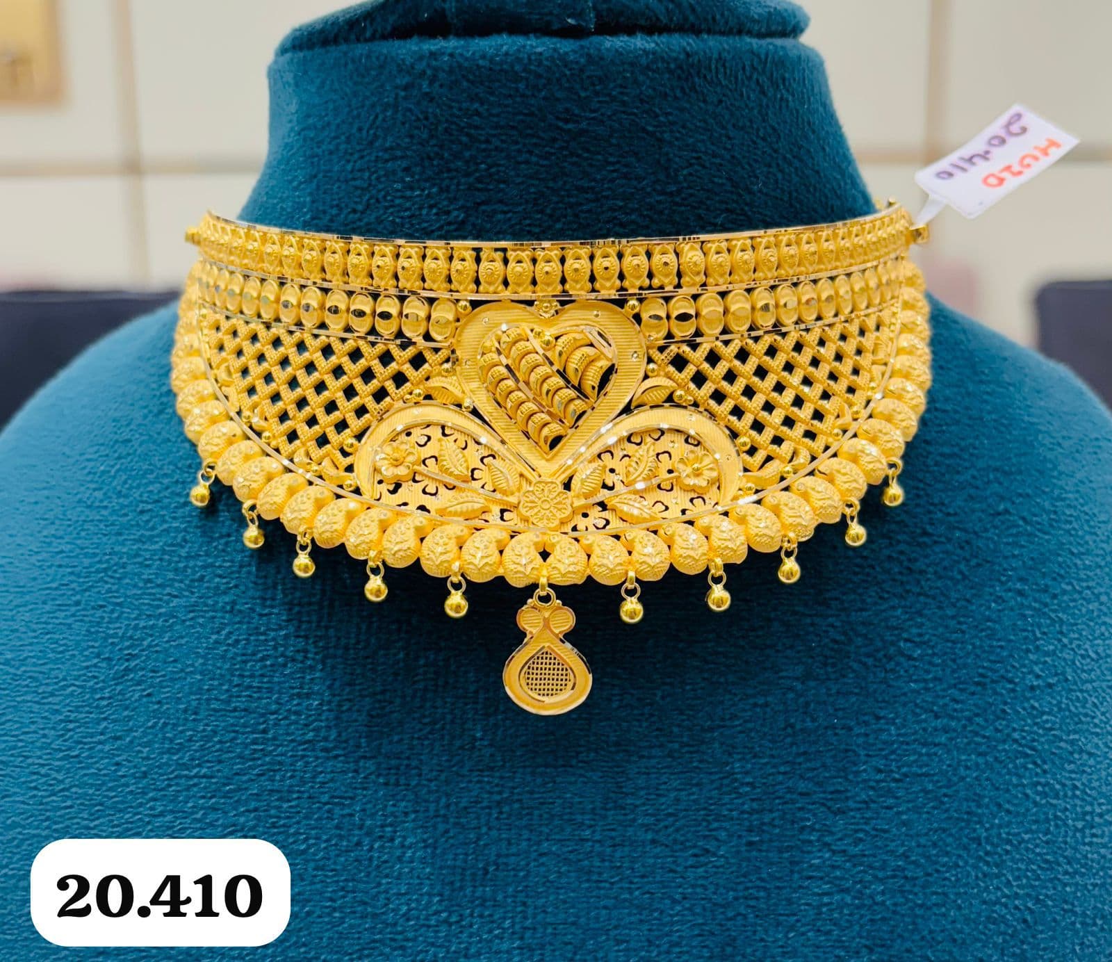 Traditional Gold Necklace