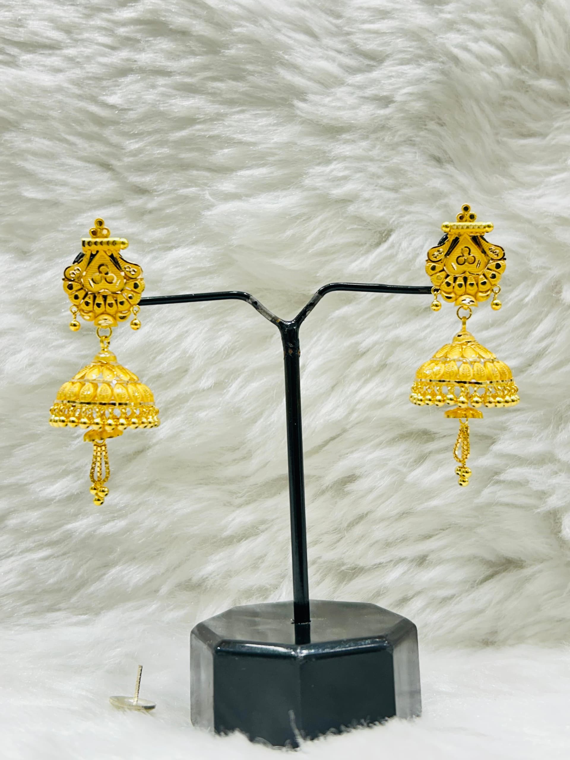Rivaah Gold Earrings