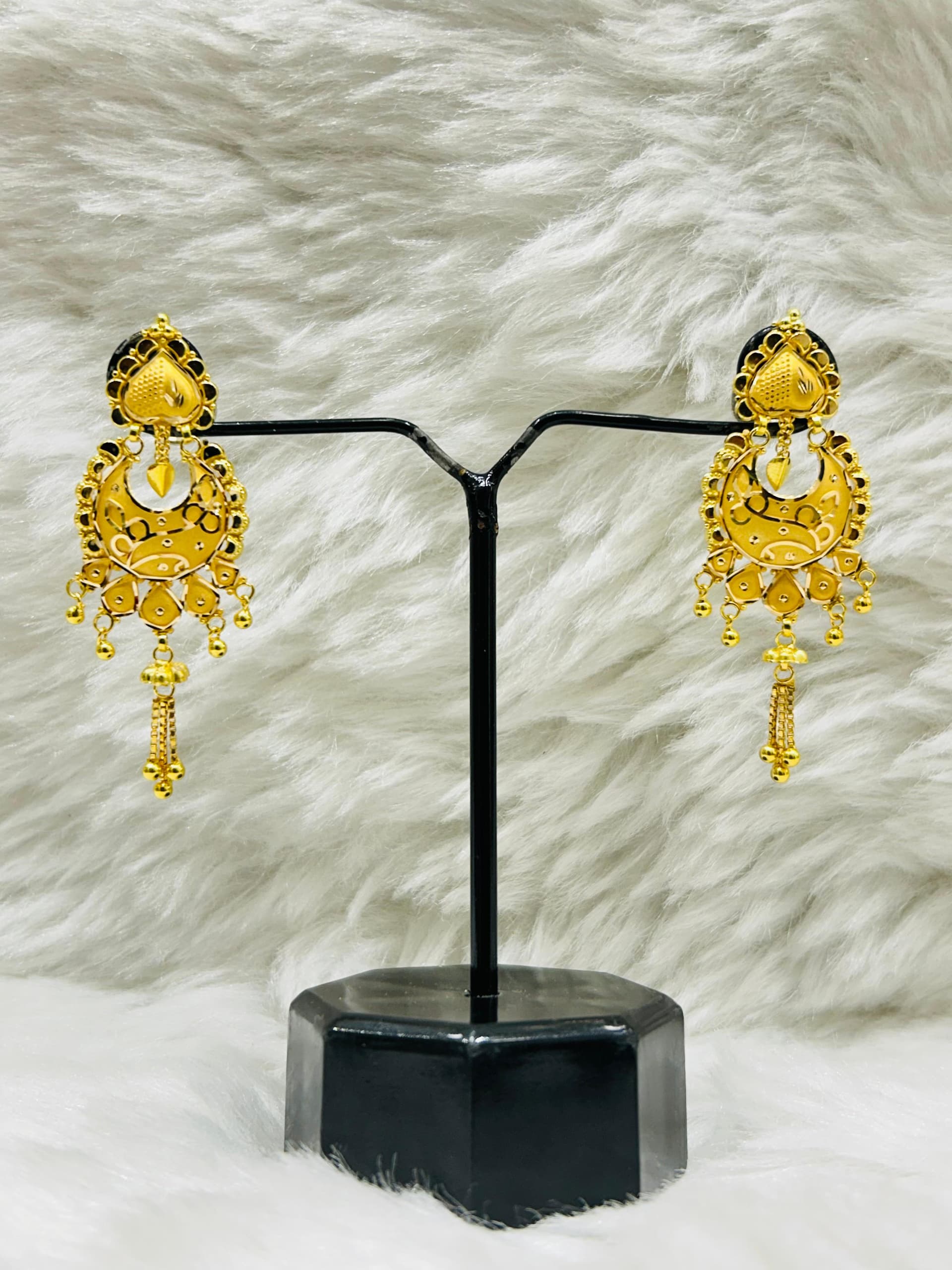 Rivaah Gold Earrings