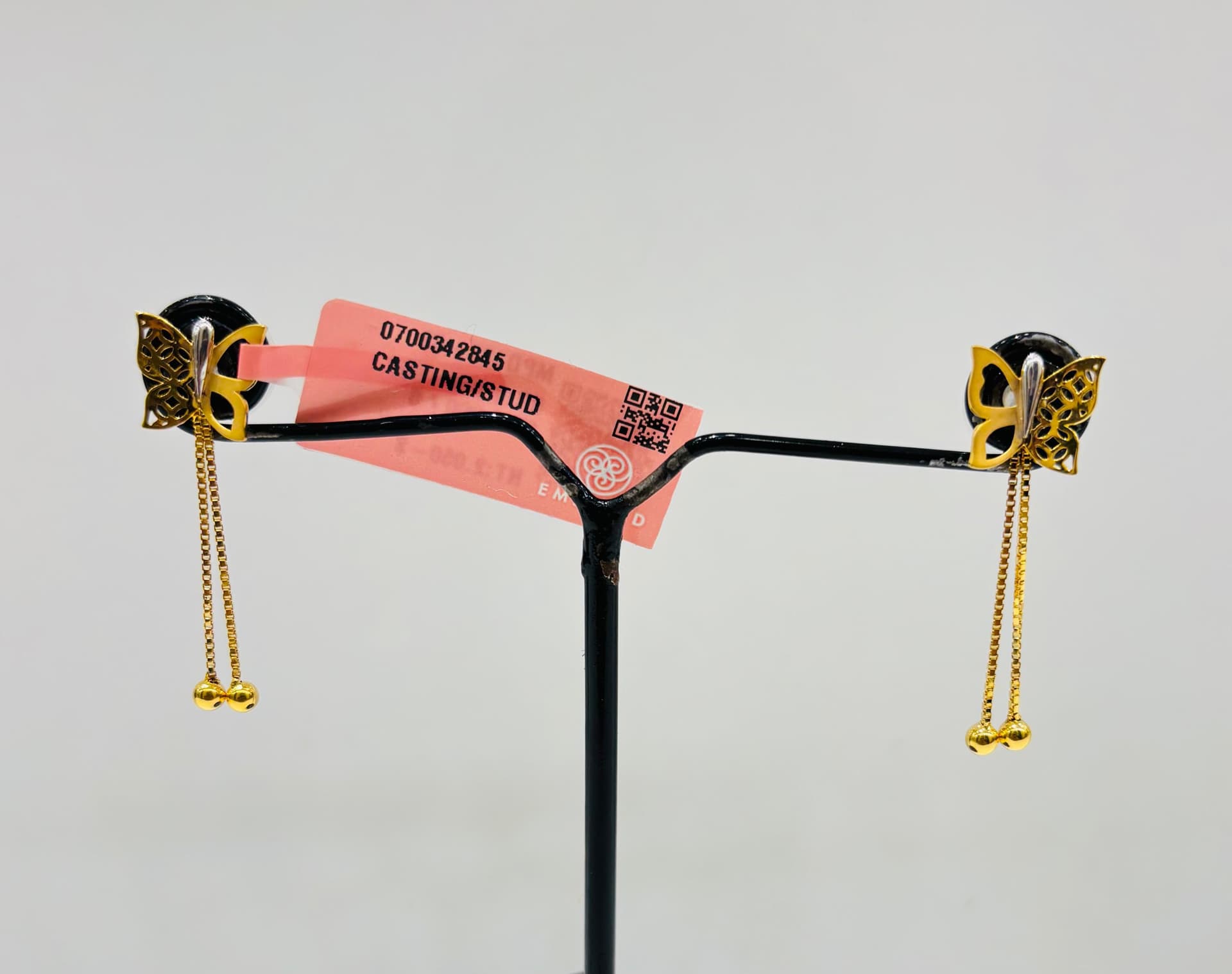 Meera Gold Earrings