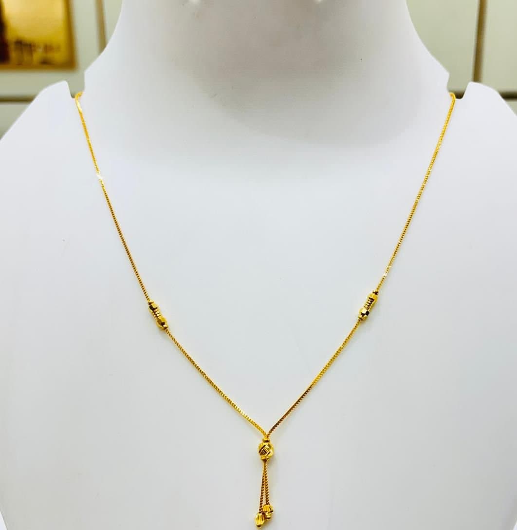 Box Chain with Barrel Bead Pendant