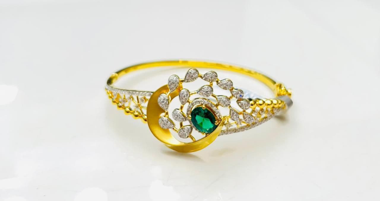 Crescent Green Stone Diamond Spray Bangle