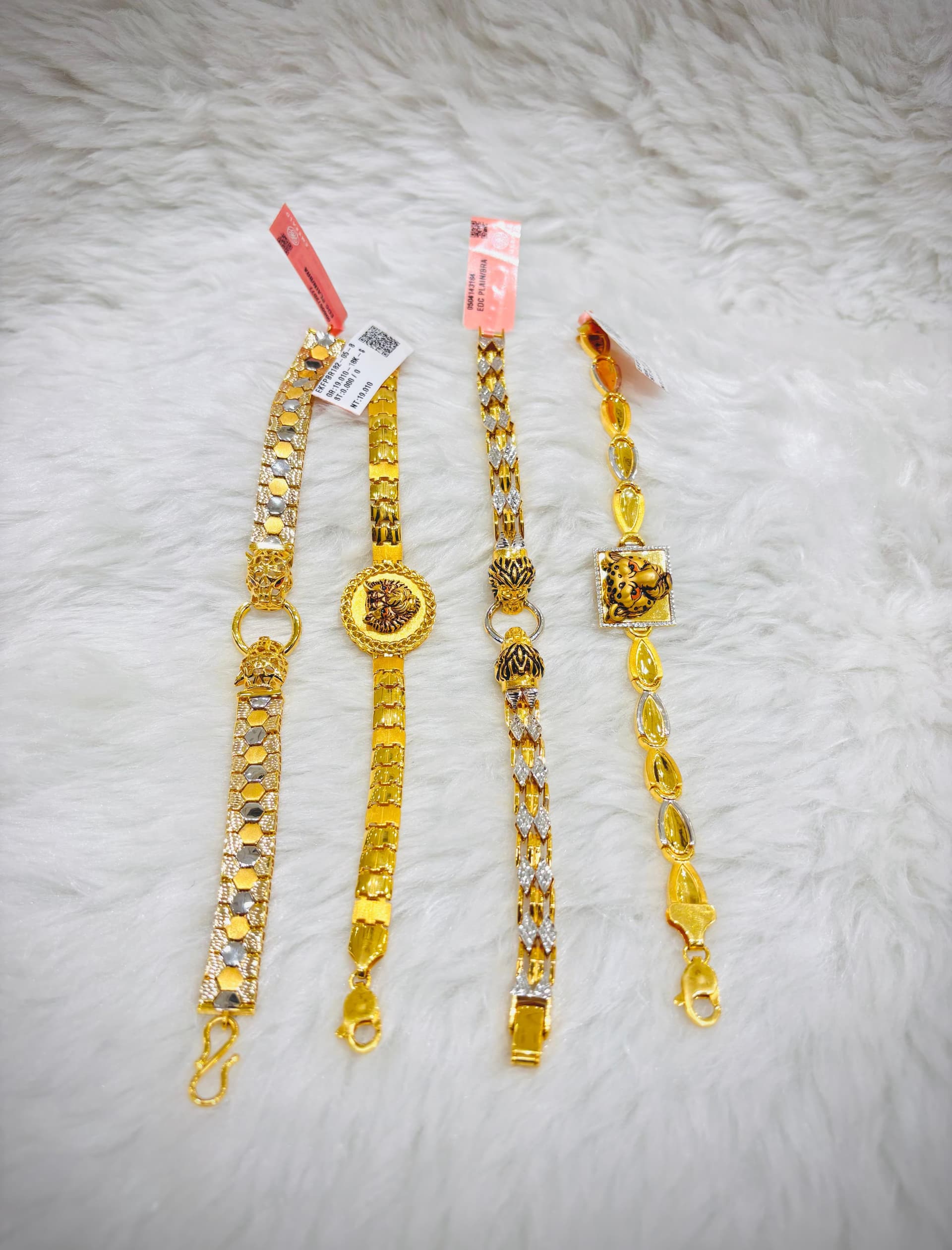 Gents Teardrop Ganpati Amber Stone Bracelet