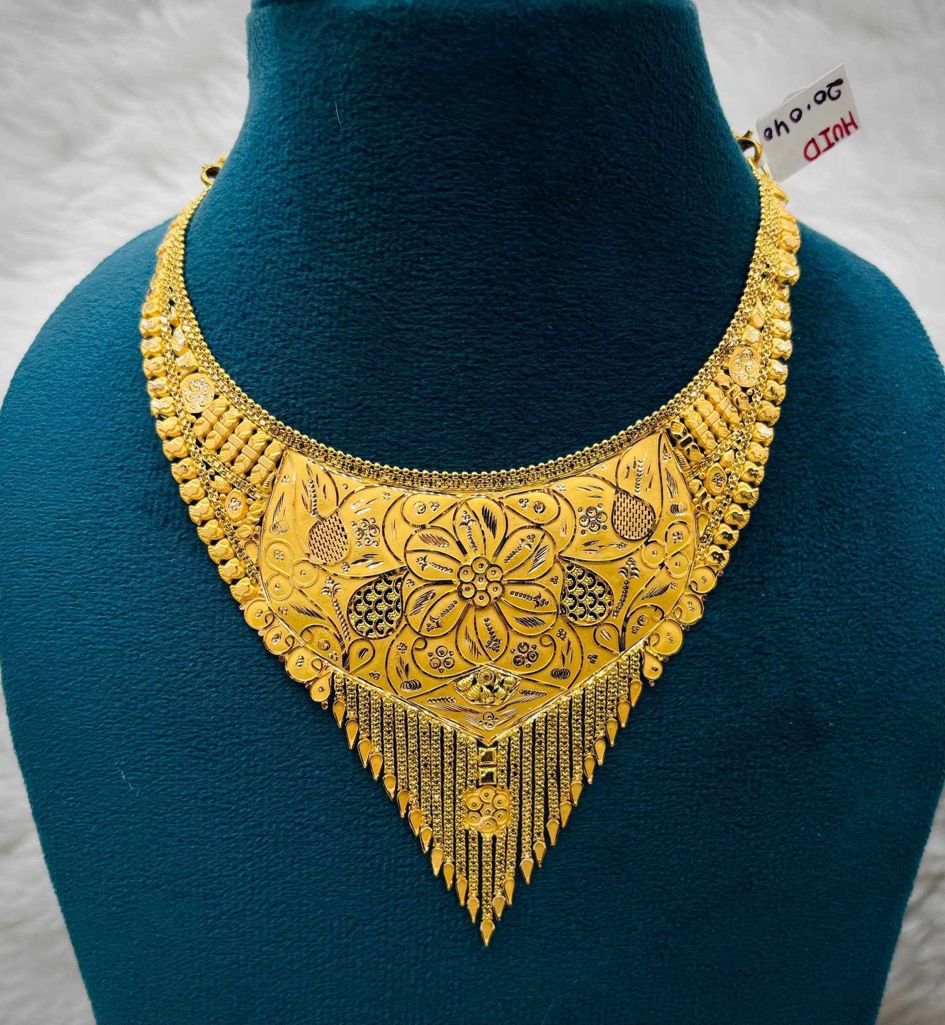 Traditional Gold Necklace
