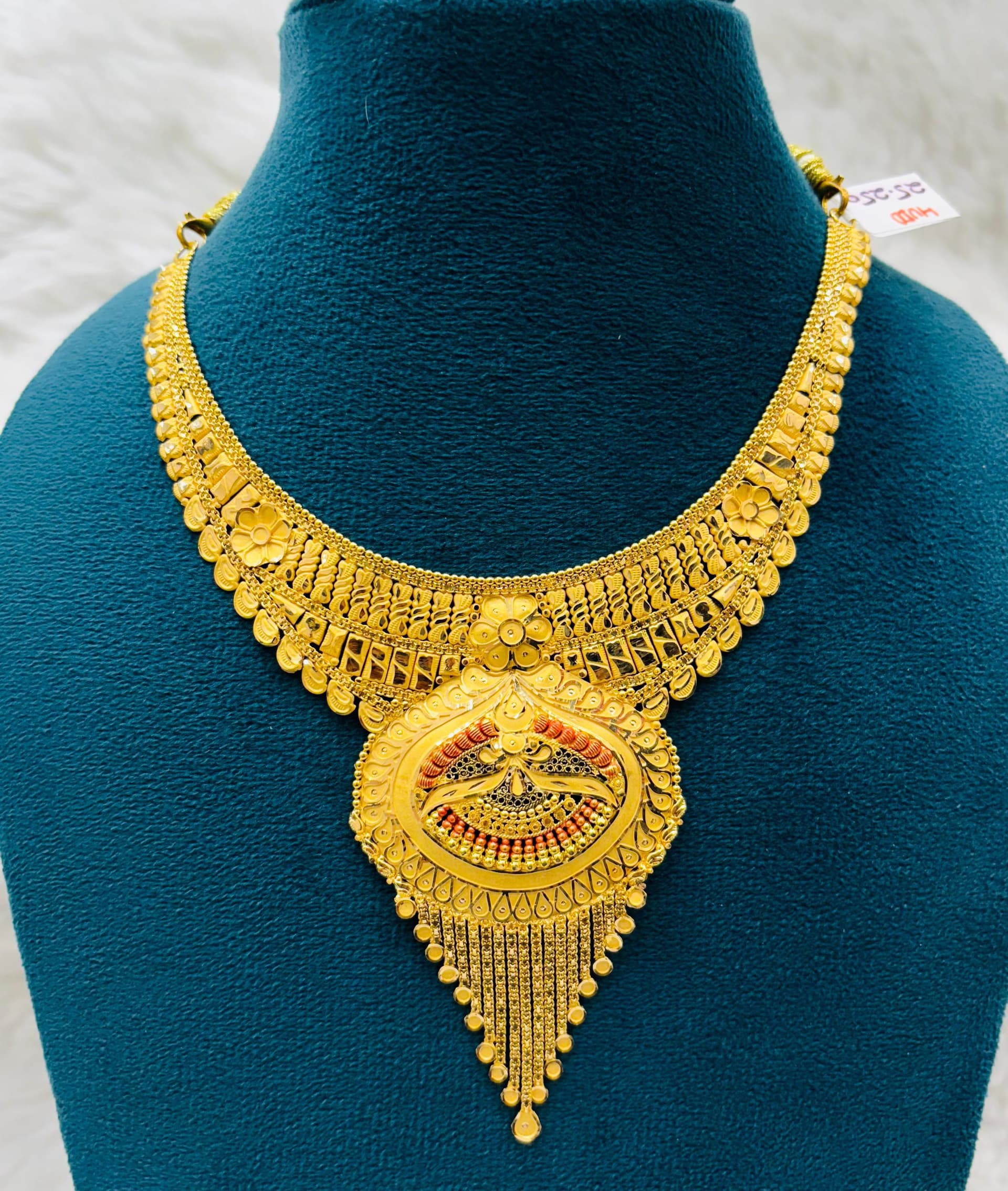 Traditional Gold Necklace