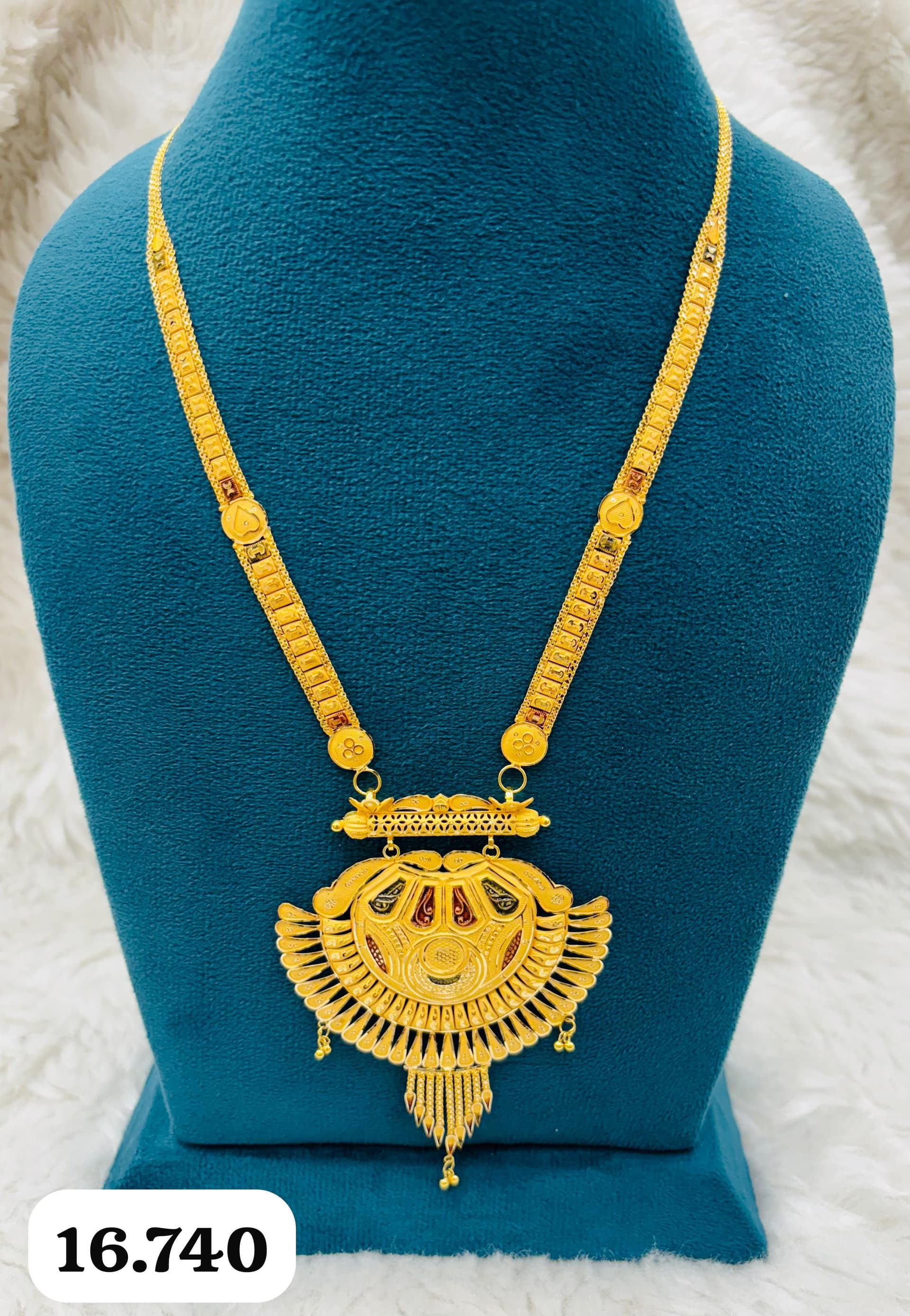 Gold Necklace Set