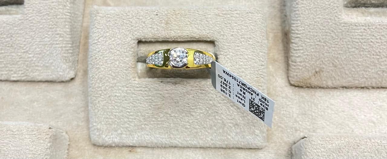 Divine Diamond Ring