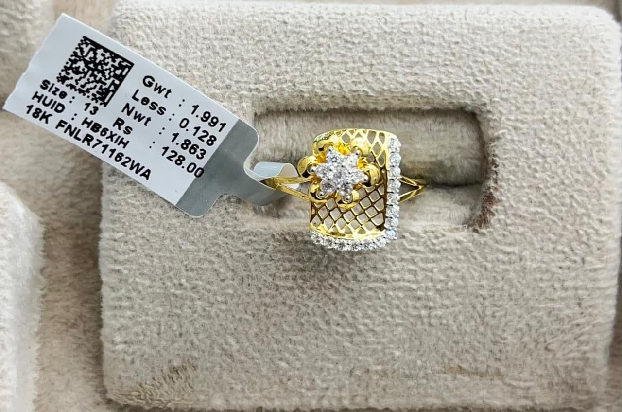 Signature Diamond Ring