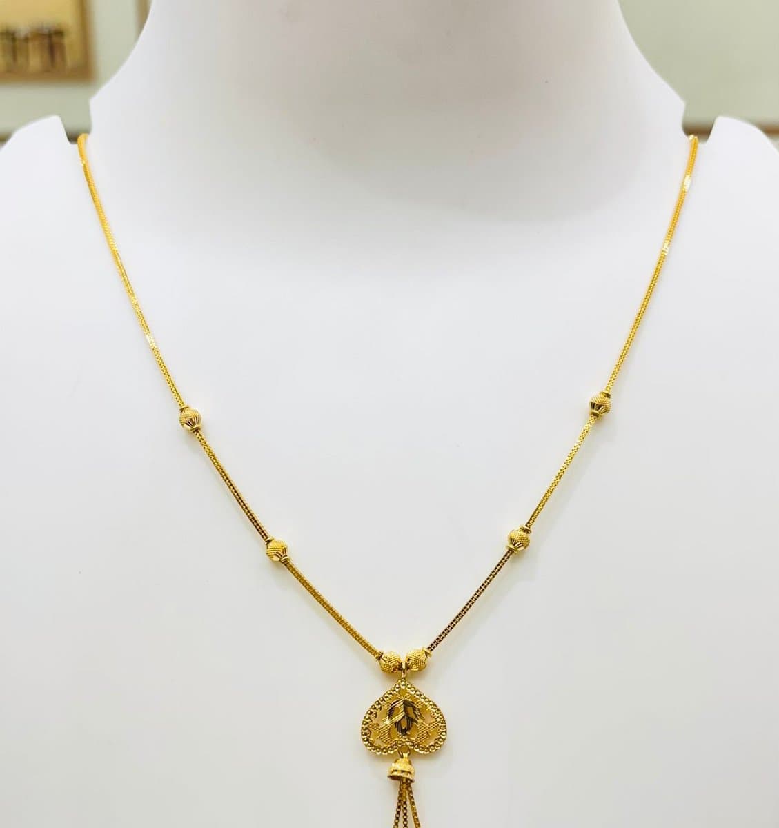 Box Chain with Floral Heart Pendant