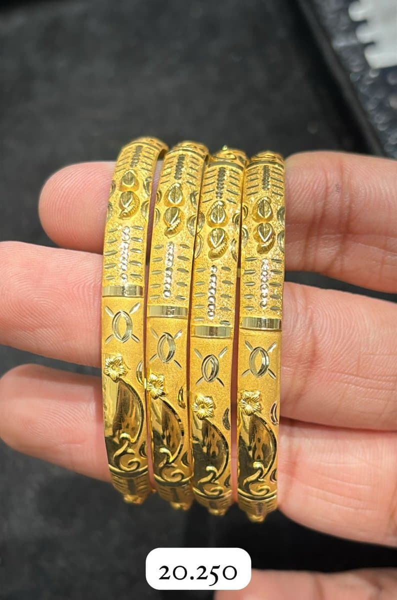 Floral Leaf Engraved Gold Bangles (Set of 4)